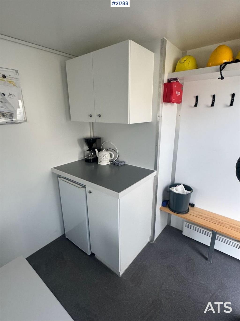 [Other] Arnpro Work Cabin