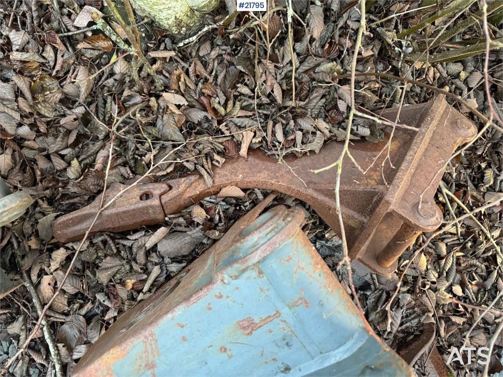 Kubota U17-3a Mini Excavator with 4 Buckets, Ripper, and