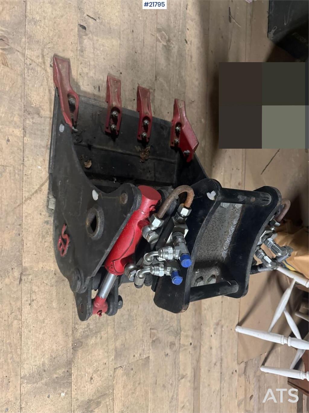 Kubota U17-3a Mini Excavator with 4 Buckets, Ripper, and