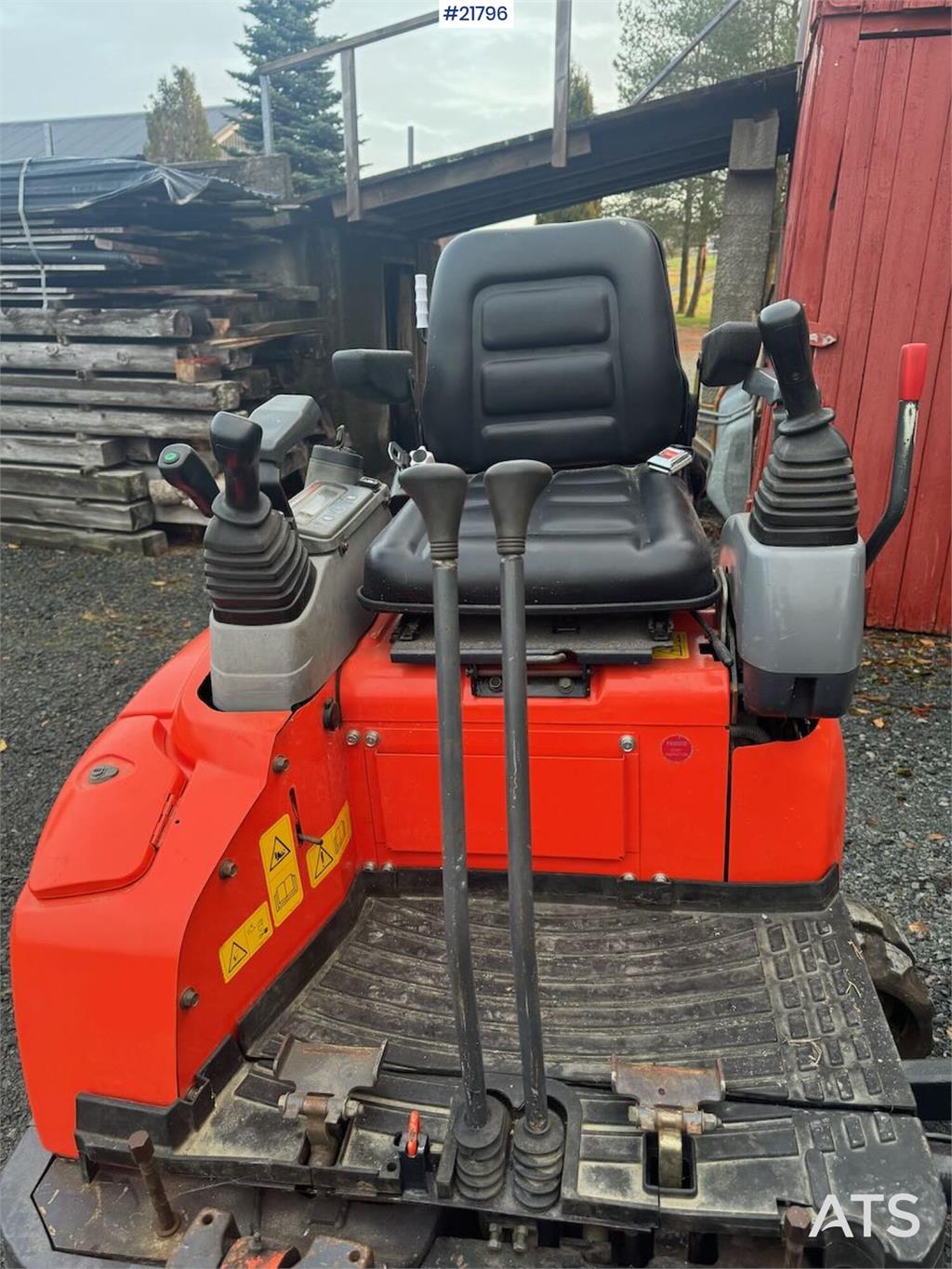 Kubota U17-3a Mini Excavator with Grading Bucket – Custom