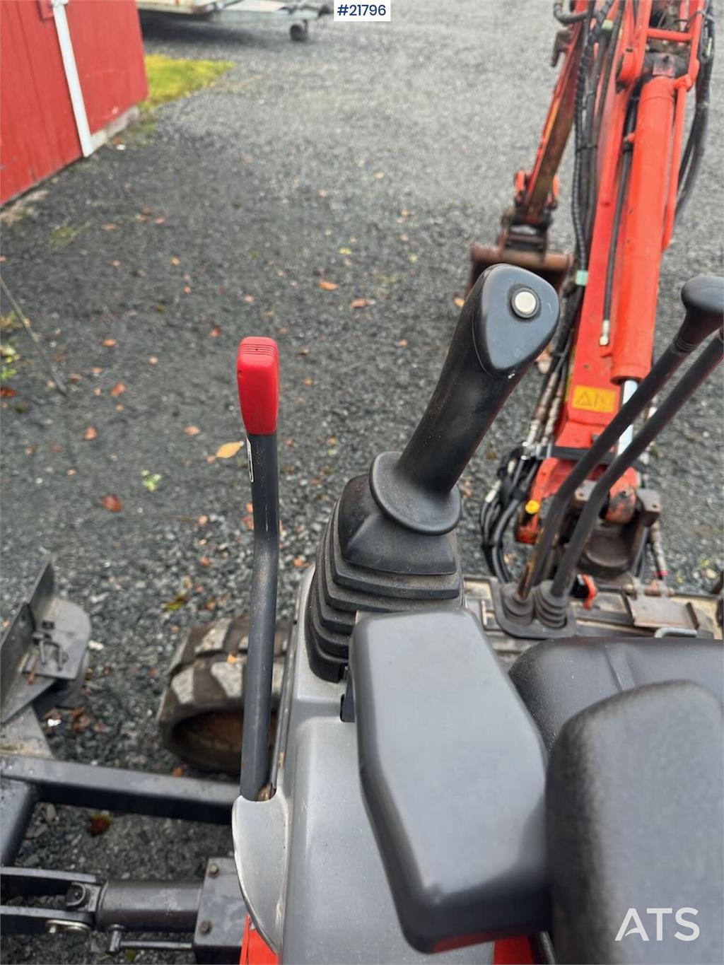 Kubota U17-3a Mini Excavator with Grading Bucket – Custom