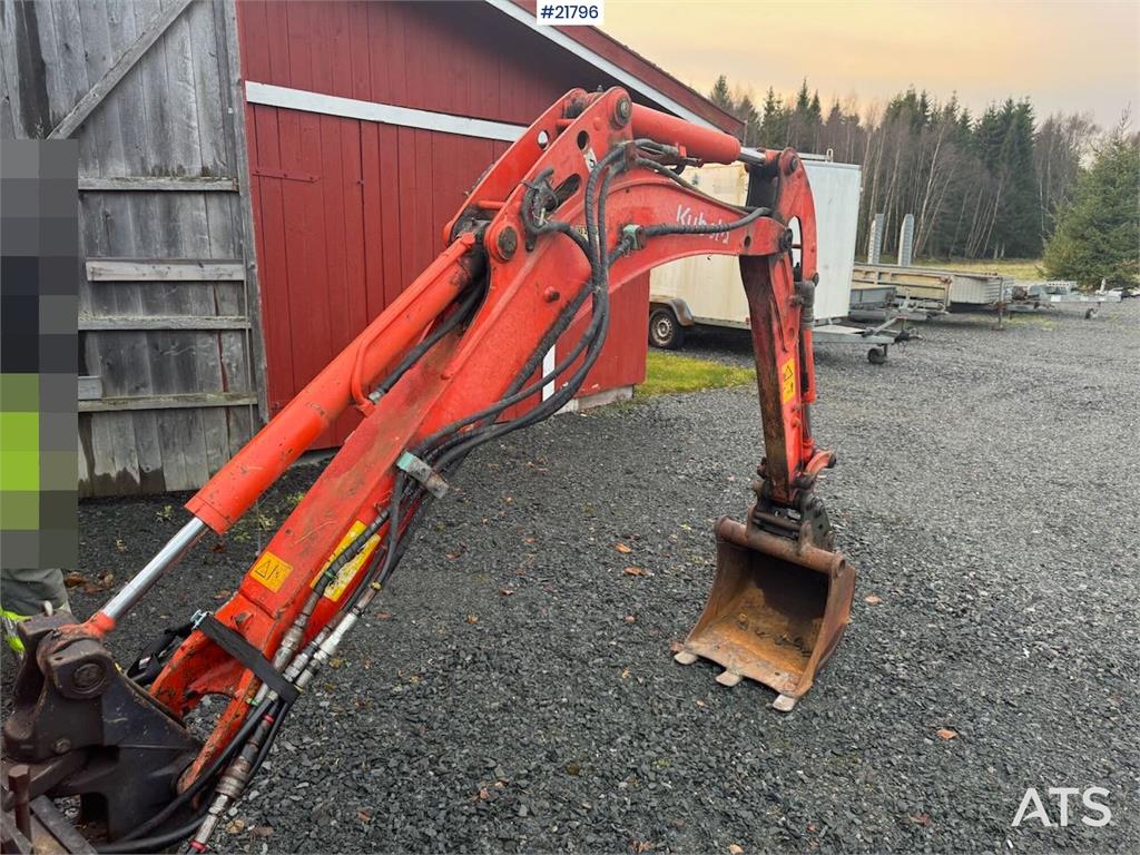 Kubota U17-3a Mini Excavator with Grading Bucket – Custom