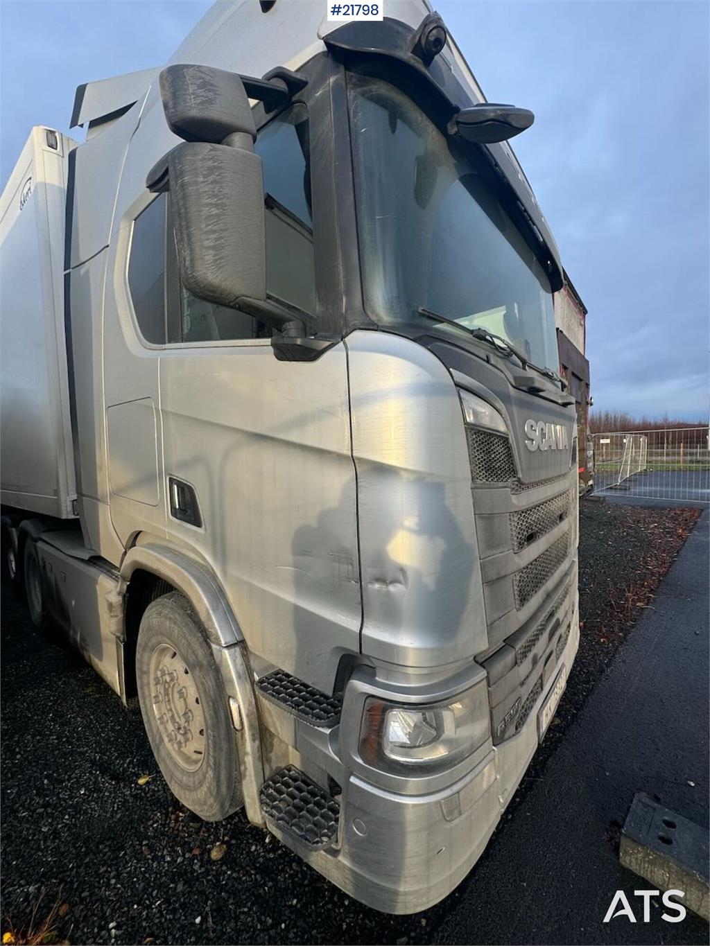 Scania R590 6x2 Tractor Unit with Walking Floor Hydraulic