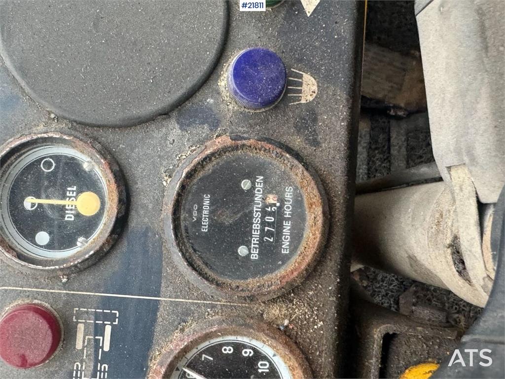 Volvo LM1240 wheel loader with snow bucket WATCH VIDEO