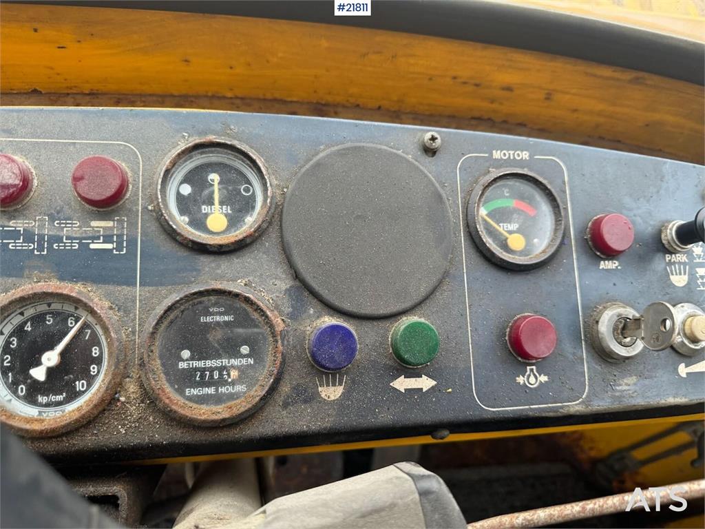 Volvo LM1240 wheel loader with snow bucket WATCH VIDEO