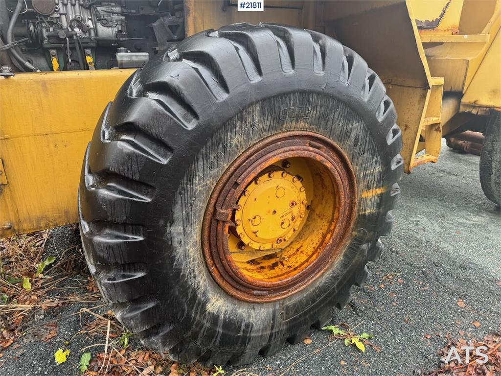 Volvo LM1240 wheel loader with snow bucket WATCH VIDEO