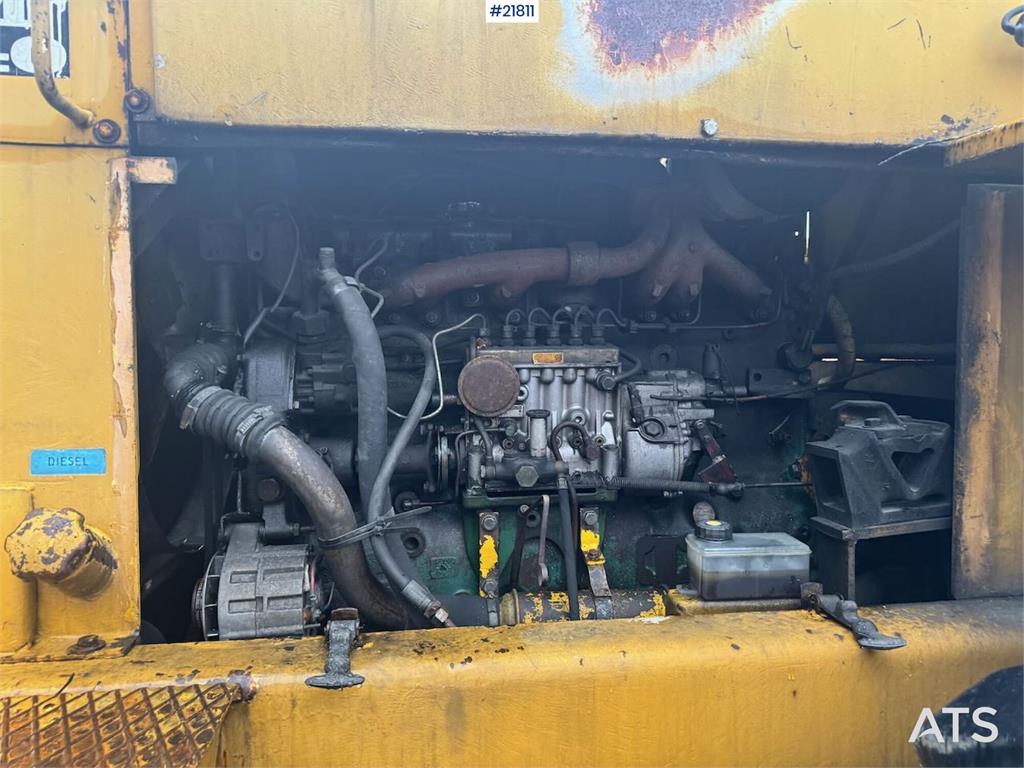 Volvo LM1240 wheel loader with snow bucket WATCH VIDEO