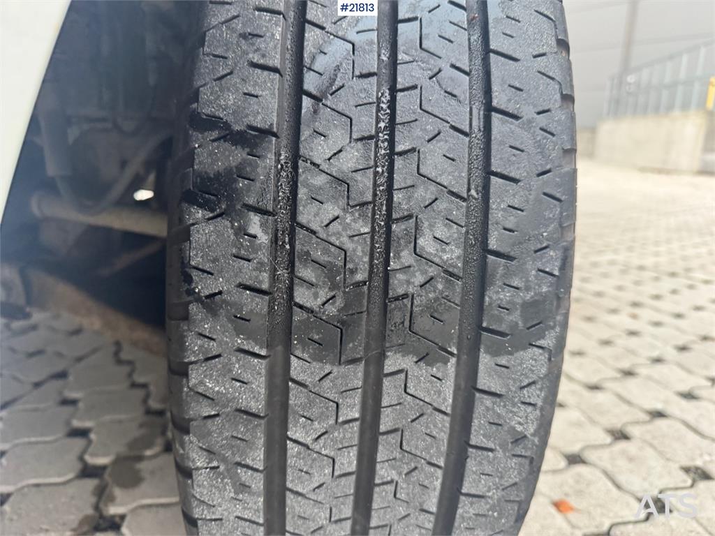 Ford Transit 4x2 Van with 2 Sets of Tires