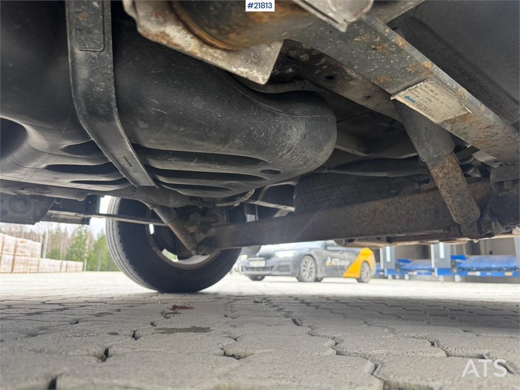 Ford Transit 4x2 Van with 2 Sets of Tires