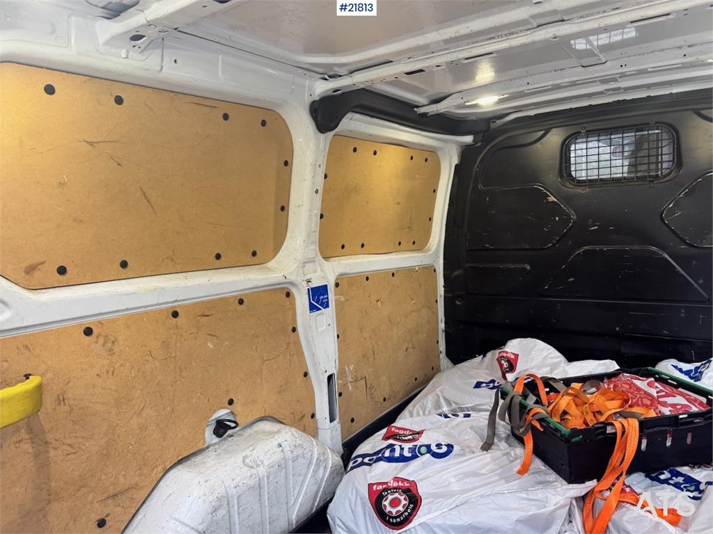 Ford Transit 4x2 Van with 2 Sets of Tires