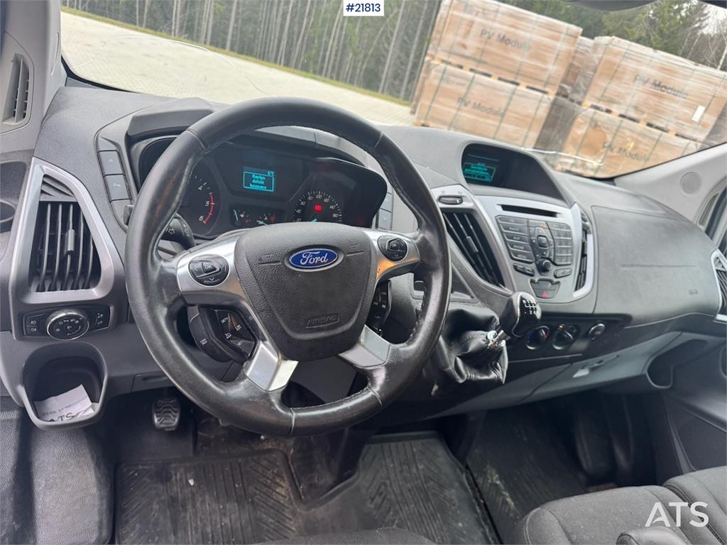 Ford Transit 4x2 Van with 2 Sets of Tires