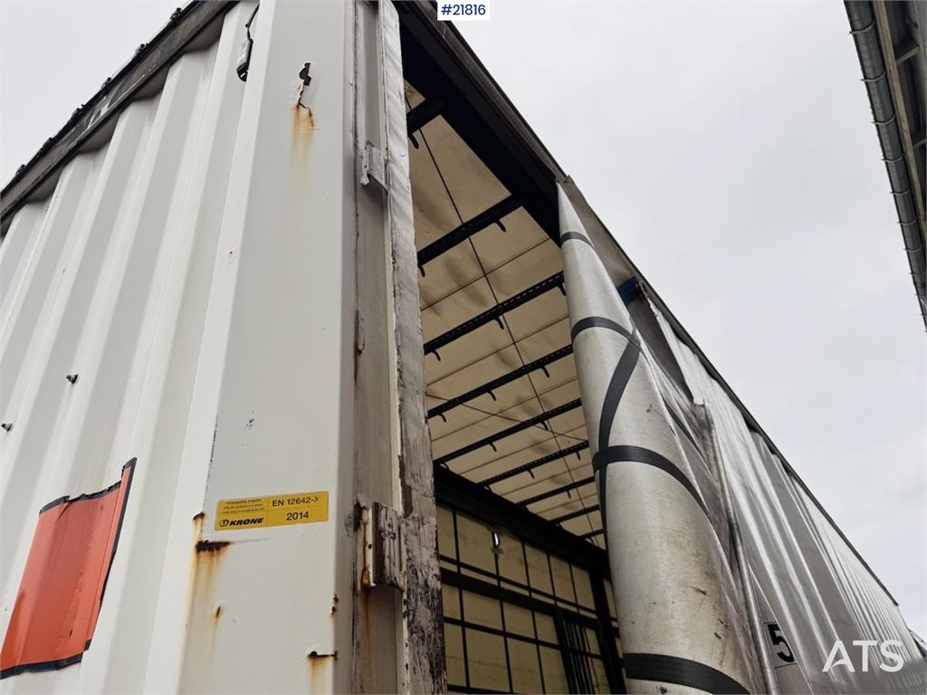 Krone Curtain-Side Trailer