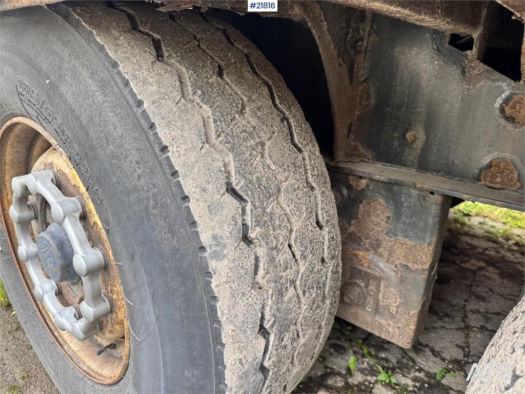 Krone Curtain-Side Trailer