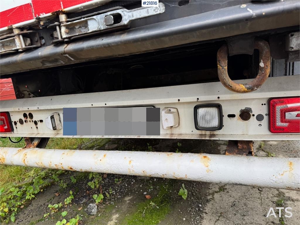 Krone Curtain-Side Trailer