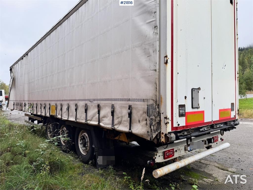 Krone Curtain-Side Trailer