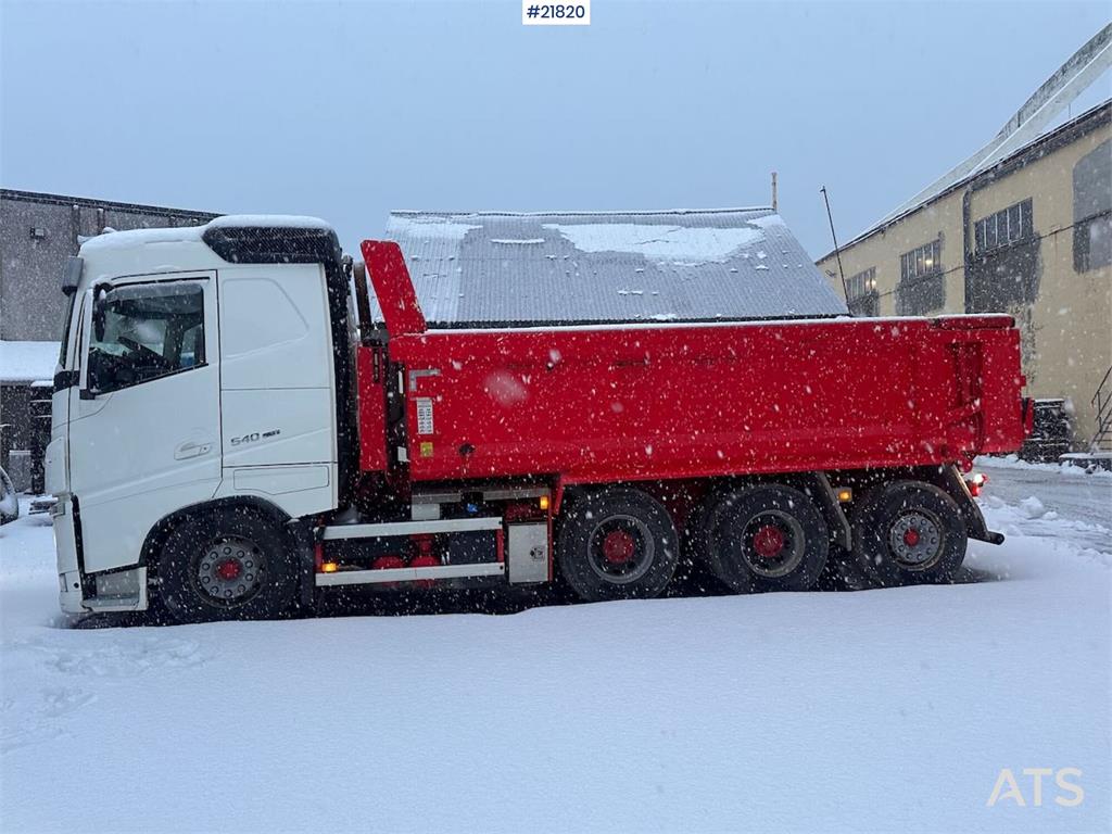 Volvo FH540 8x4 tipper w/ new dual clutch.