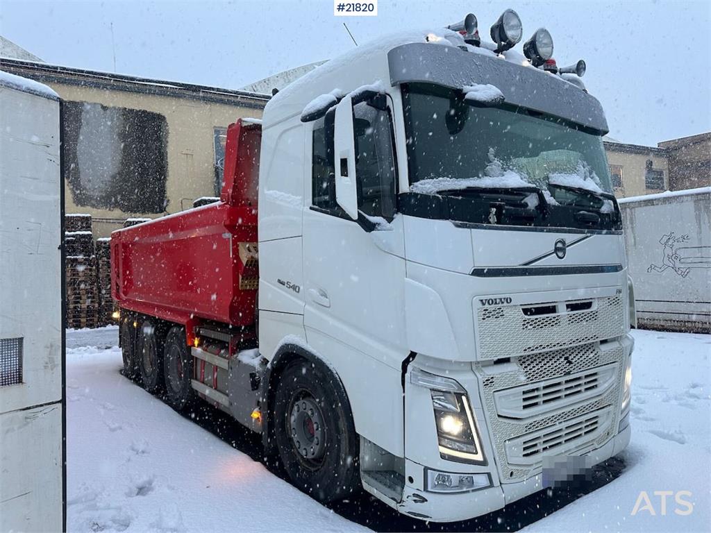 Volvo FH540 8x4 tipper w/ new dual clutch.
