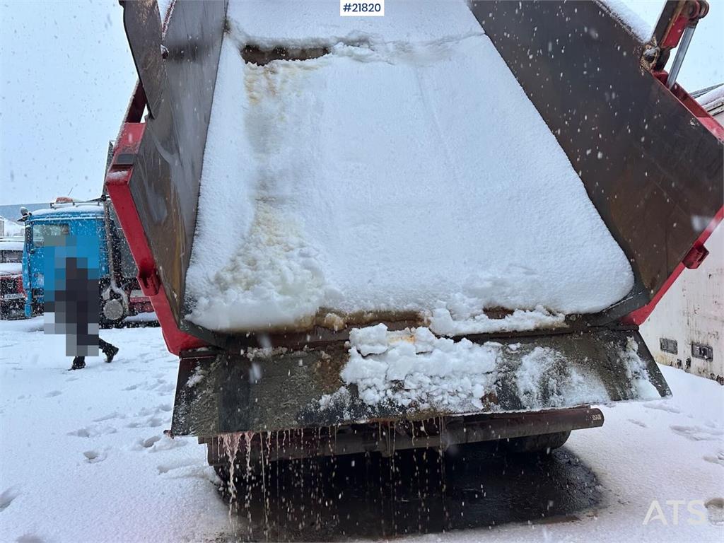 Volvo FH540 8x4 tipper w/ new dual clutch.