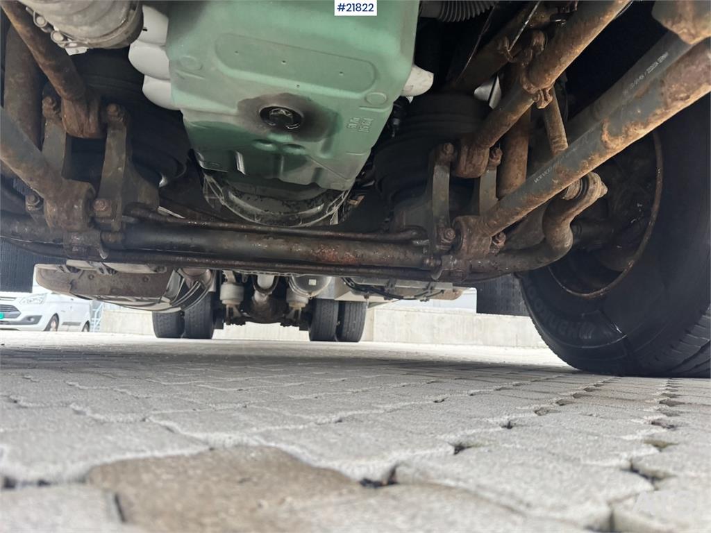 Volvo FH420 6x2 box truck. EU-approved. WATCH VIDEO