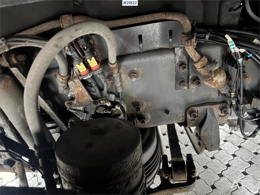 Volvo FH420 6x2 box truck. EU-approved. WATCH VIDEO