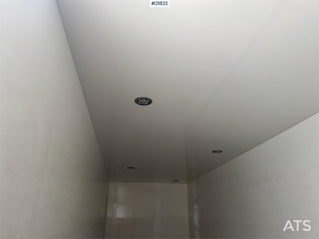 Volvo FH420 6x2 box truck. EU-approved. WATCH VIDEO