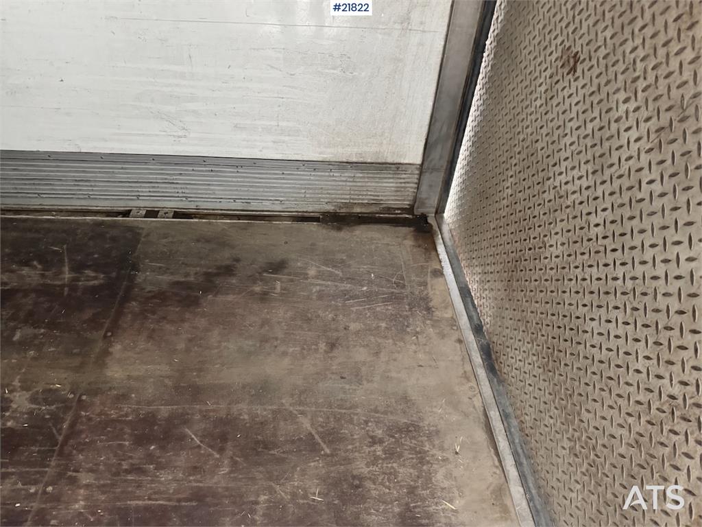 Volvo FH420 6x2 box truck. EU-approved. WATCH VIDEO