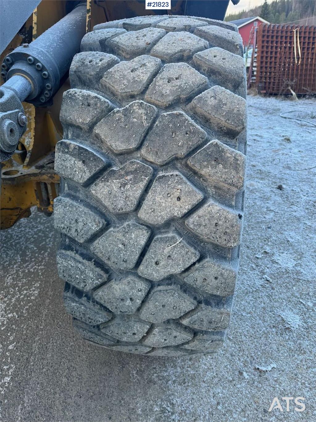 Volvo L110E Wheel Loader with Bucket WATCH VIDEO