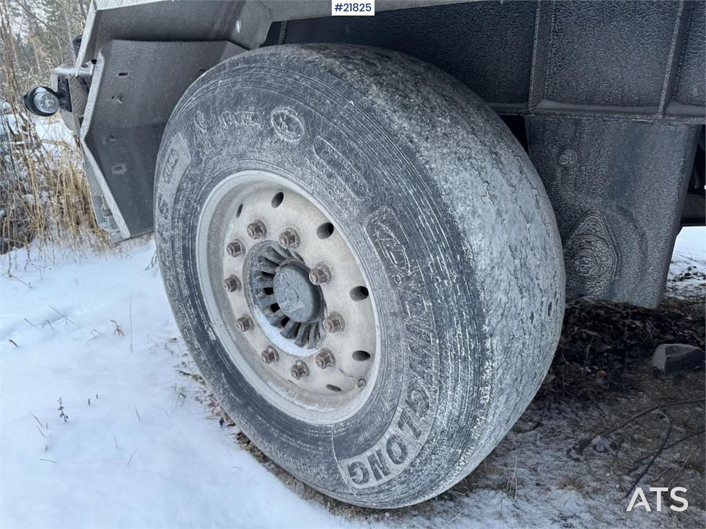 Istrail Triple Axle Trailer