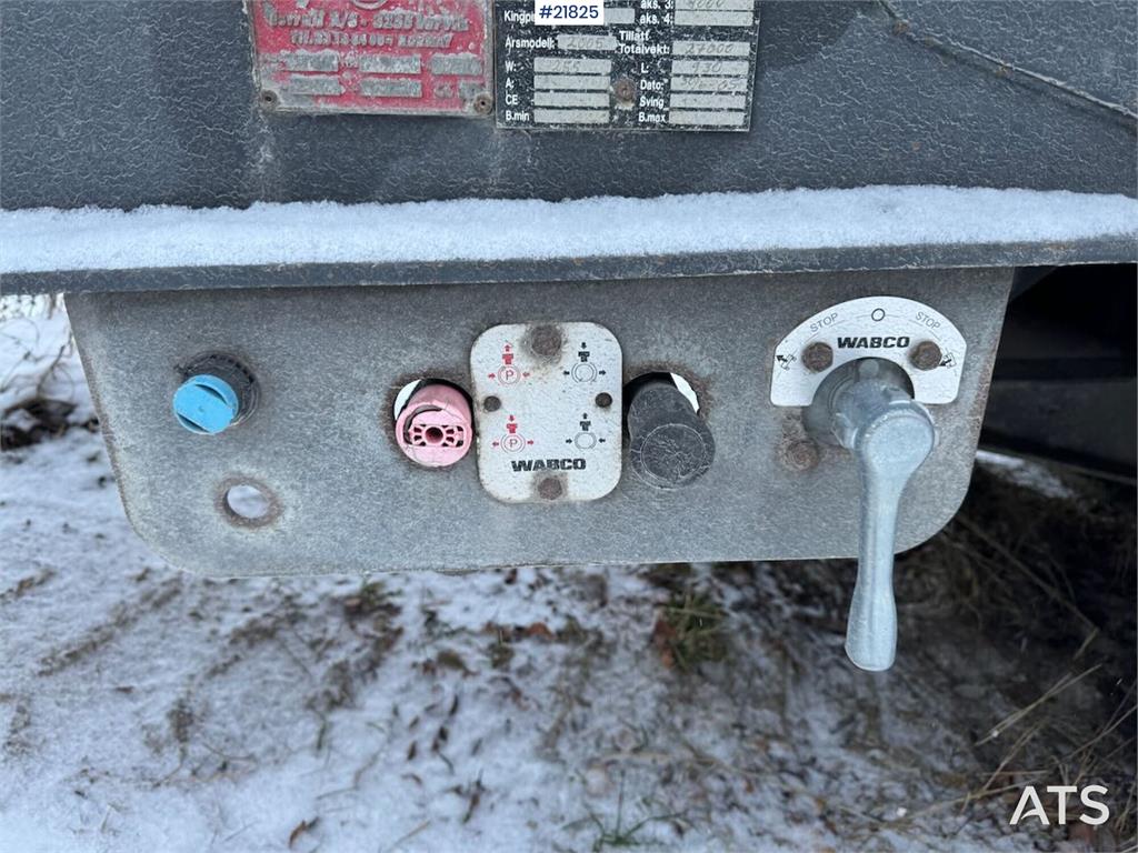 Istrail Triple Axle Trailer