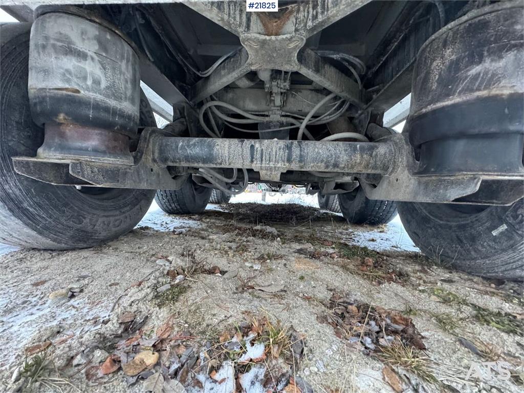 Istrail Triple Axle Trailer