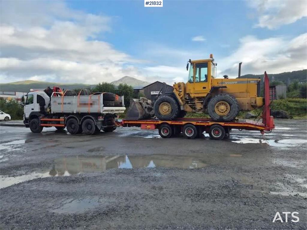 Volvo FMX 6x6 plow rigged dump truck w/ 9.5 t/m crane, 2