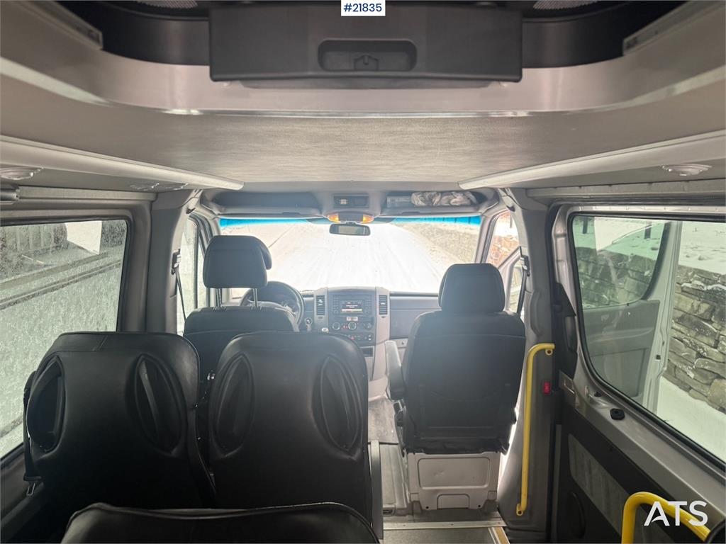 Mercedes-Benz Sprinter 316 Minibus – 9 seats and wheelchair ramp