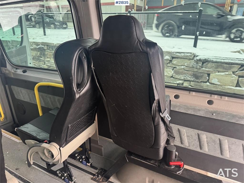 Mercedes-Benz Sprinter 316 Minibus – 9 seats and wheelchair ramp