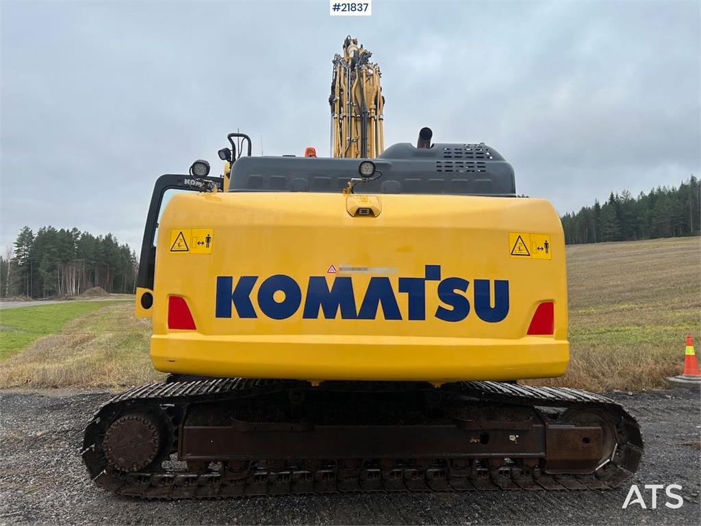 Komatsu PC240LC-11E0 crawler excavator with Rototilt and g