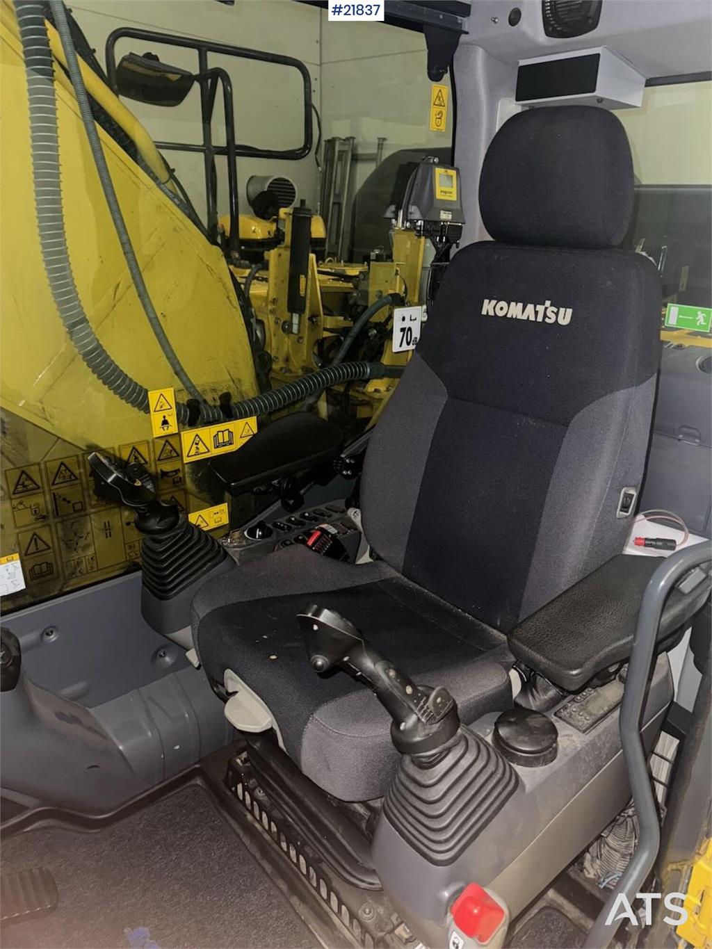 Komatsu PC240LC-11E0 crawler excavator with Rototilt and g