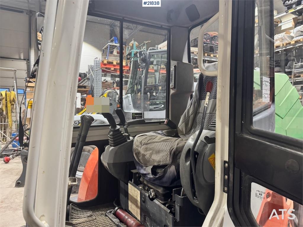 Kubota KX101-3 Mini Excavator w/ Bucket and Grab