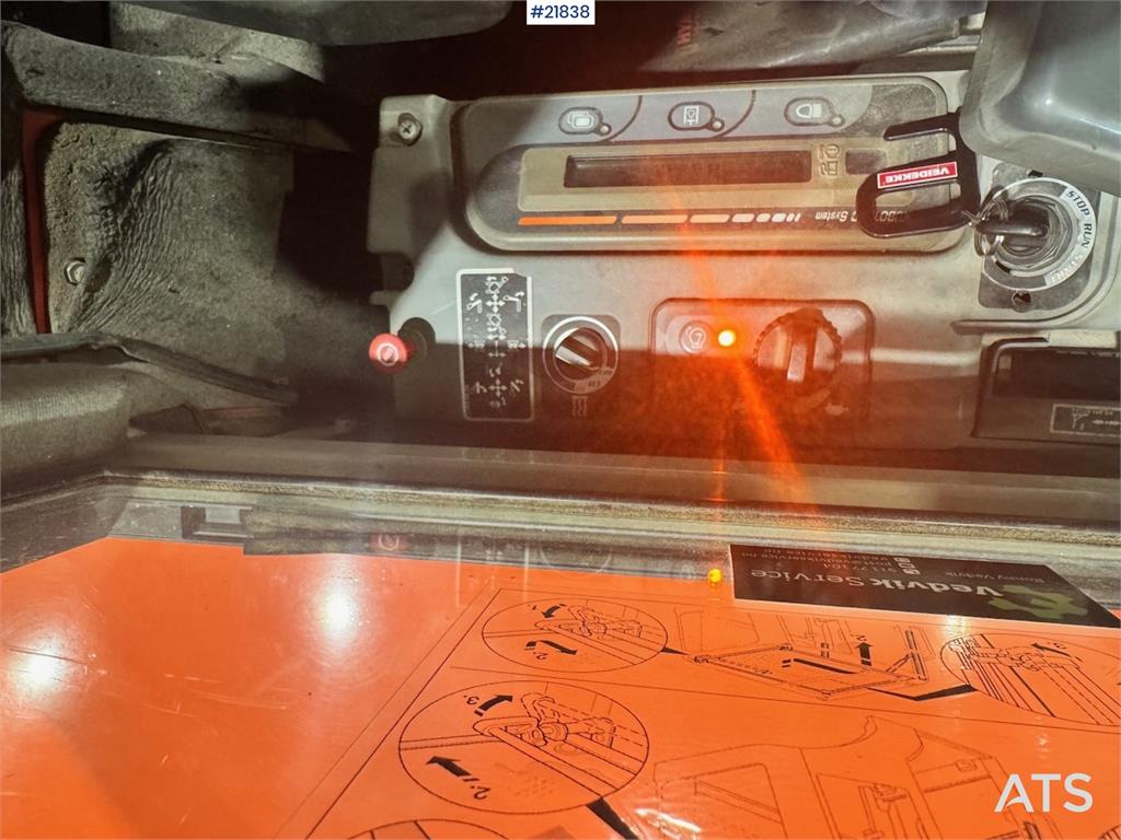 Kubota KX101-3 Mini Excavator w/ Bucket and Grab