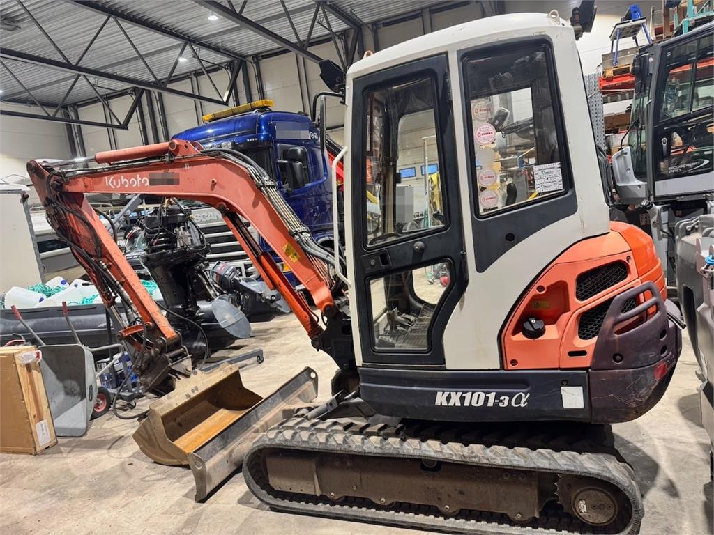 Kubota KX101-3 Mini Excavator w/ Bucket and Grab