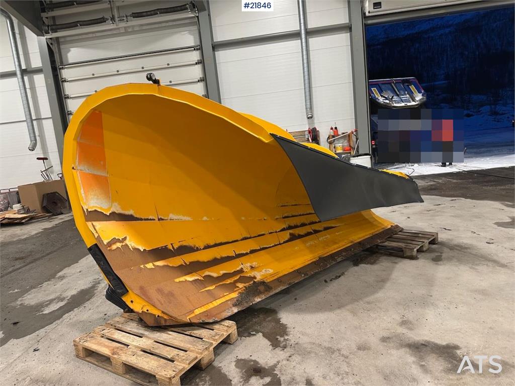 [Other] Øveraasen DEHS 285 snow plow