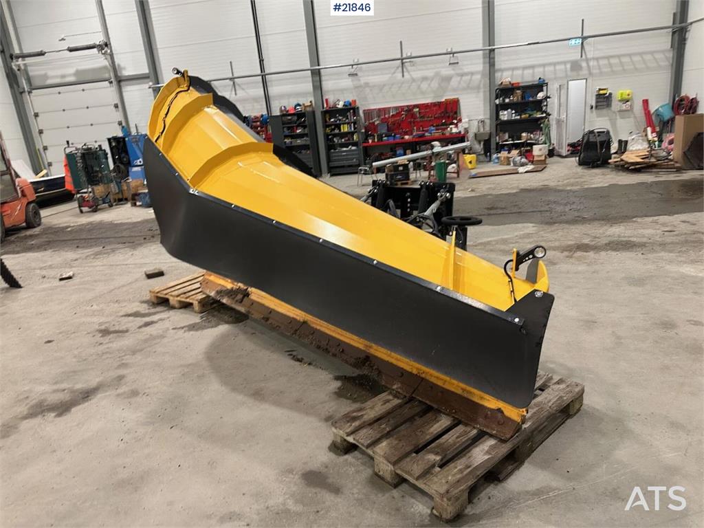 [Other] Øveraasen DEHS 285 snow plow