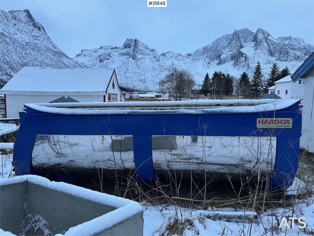 [Other] GMI Asphalt tub w/ guillotine hatch.