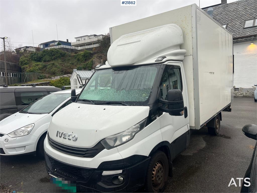 Iveco Daily box van w/ lift