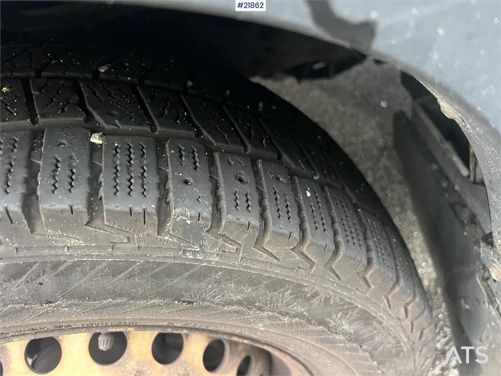 Iveco Daily box van w/ lift