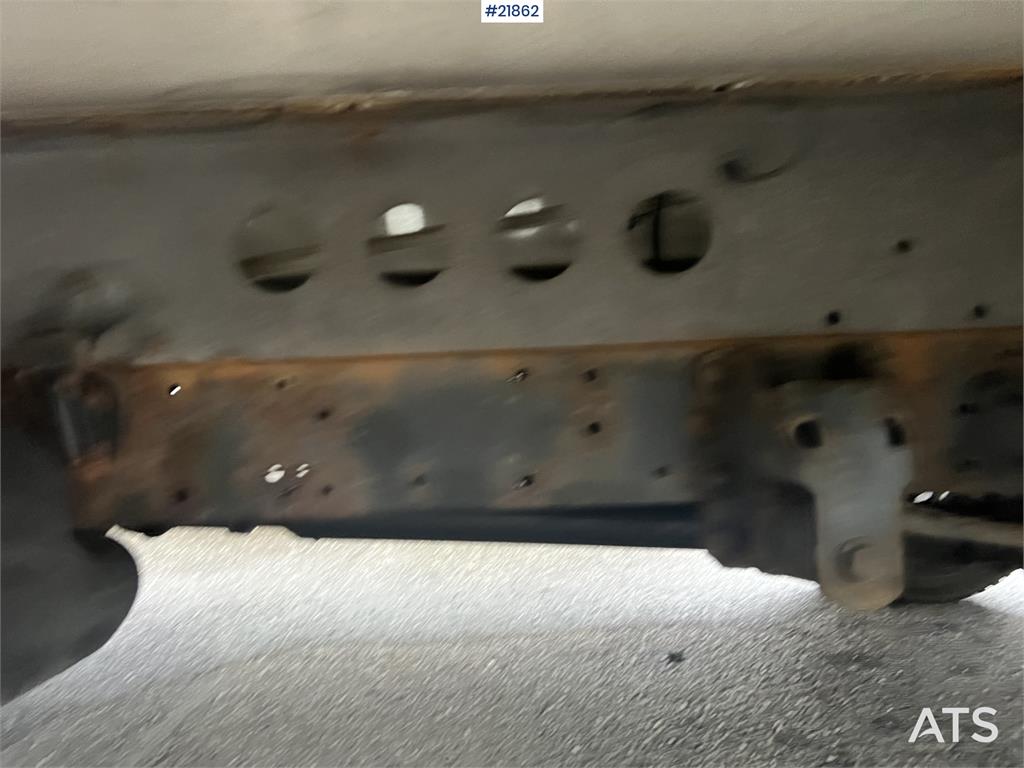 Iveco Daily box van w/ lift