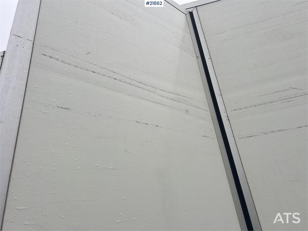 Iveco Daily box van w/ lift