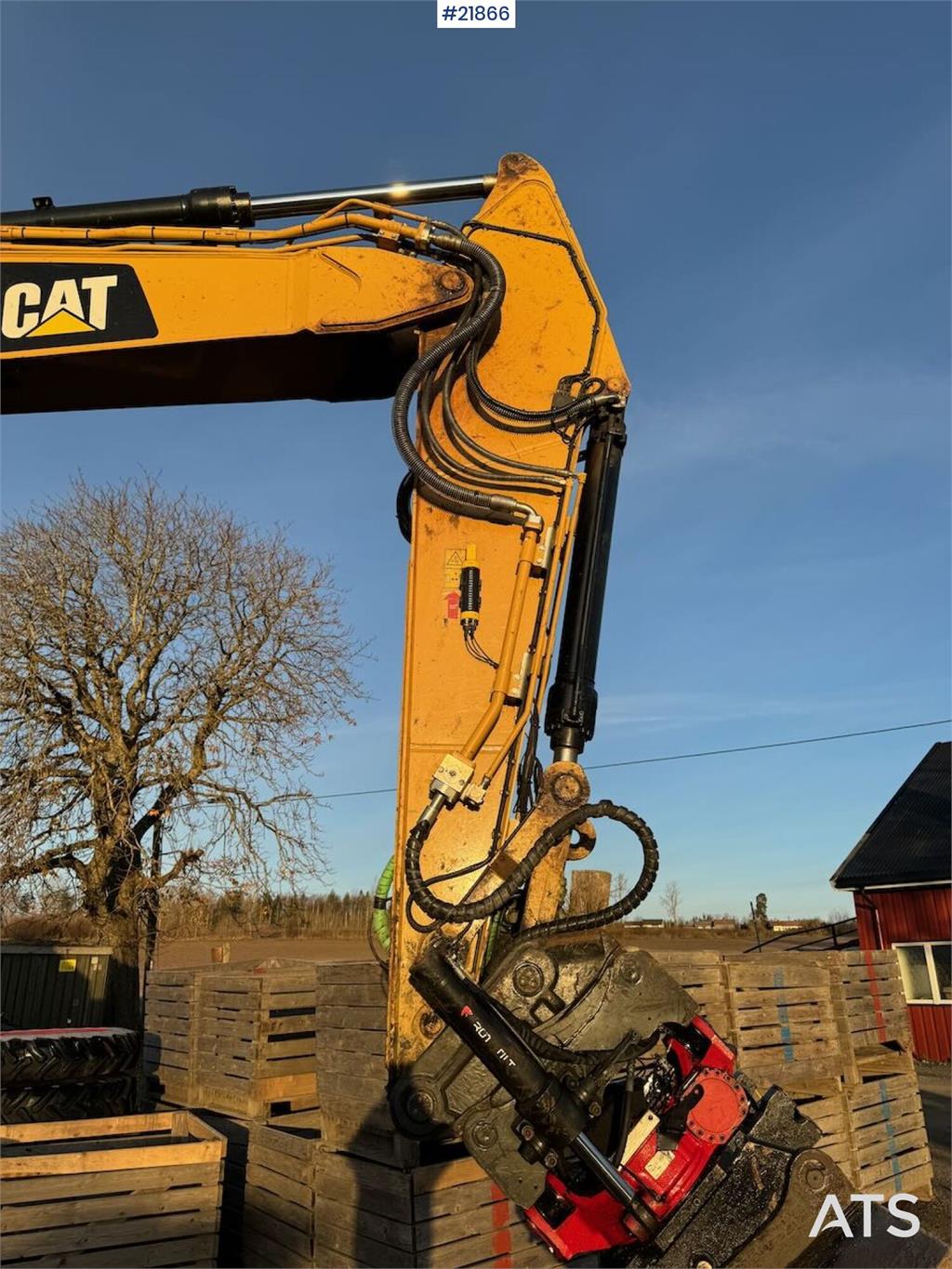 CAT 320