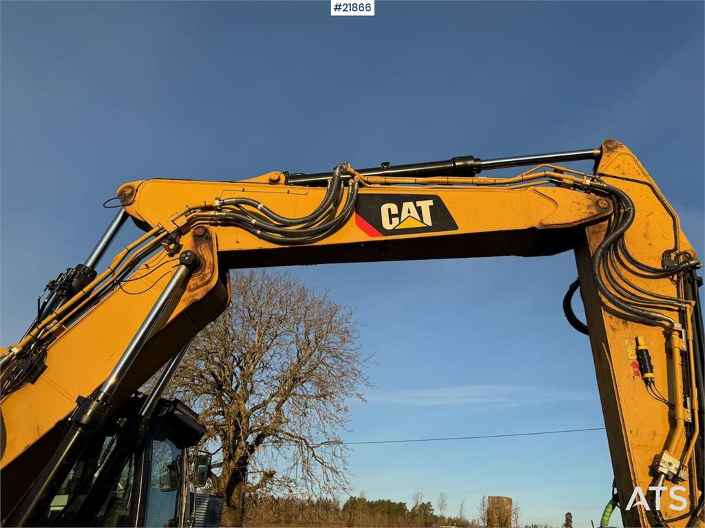 CAT 320