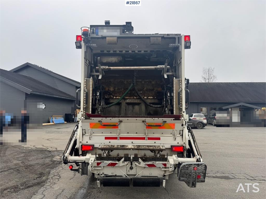 Scania P370 Waste Collection Truck with Washing System WA