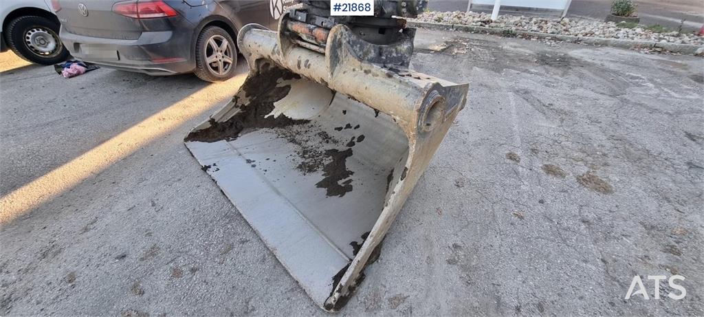 Volvo ECR235 EL excavator w/ digging bucket, sanding buc