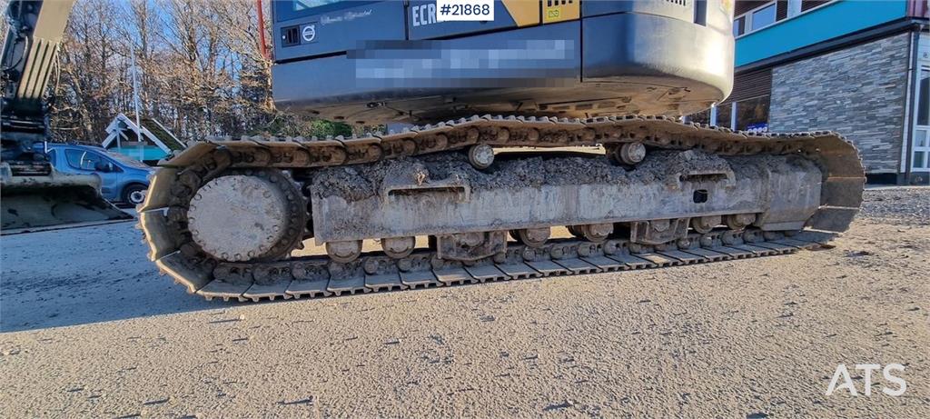Volvo ECR235 EL excavator w/ digging bucket, sanding buc